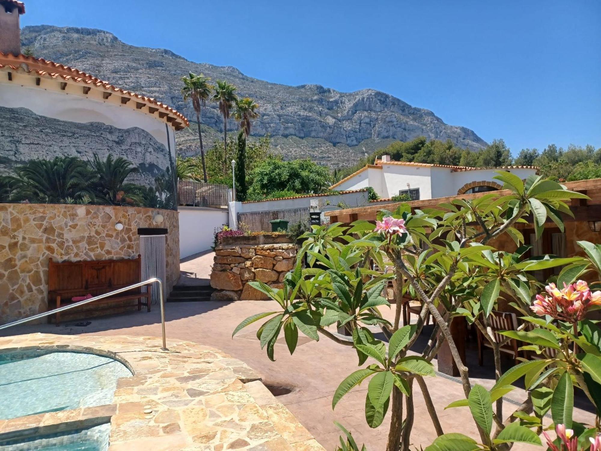 Apartamentos Montgo Denia Kültér fotó