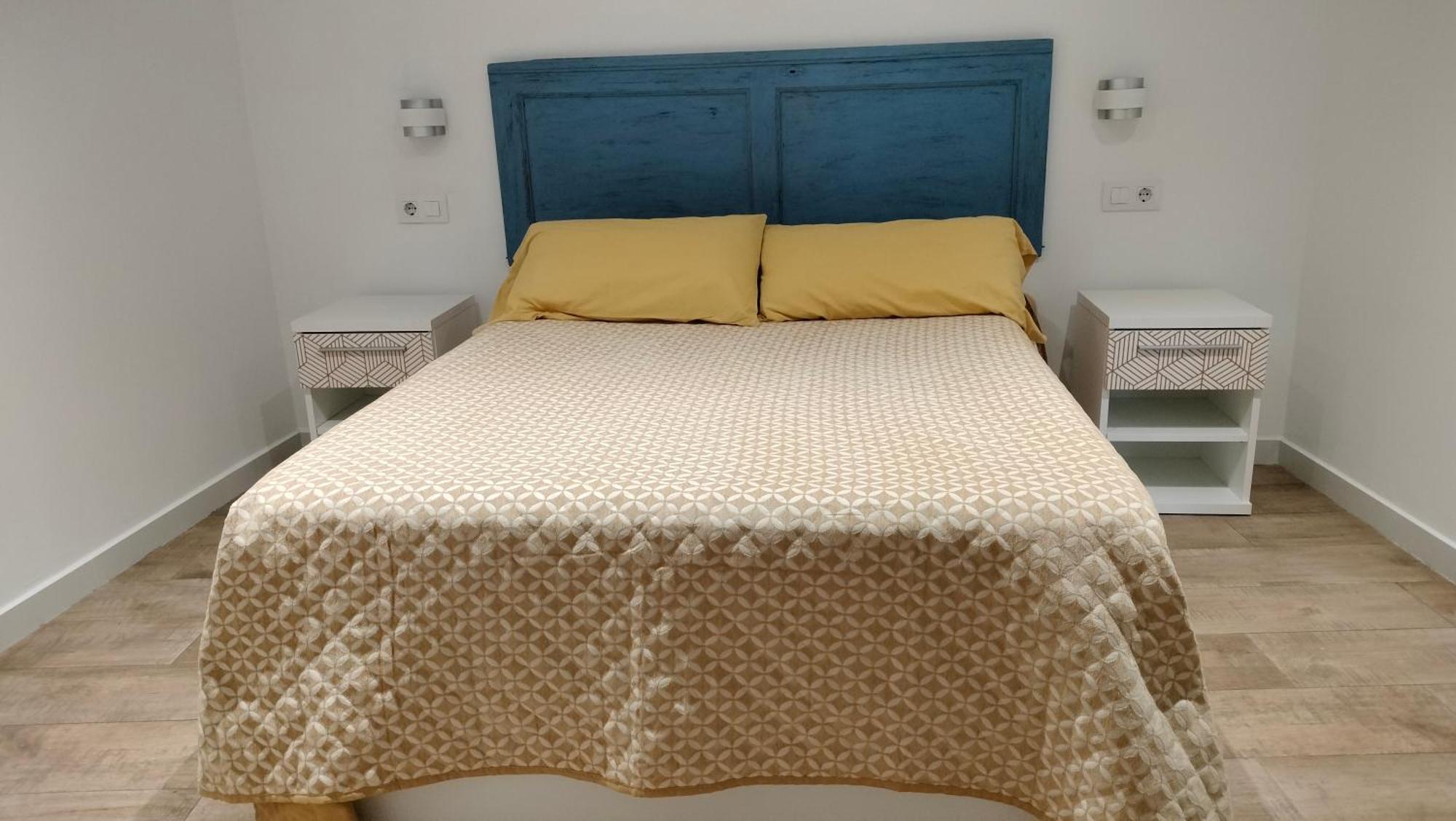 Apartamentos Montgo Denia Kültér fotó