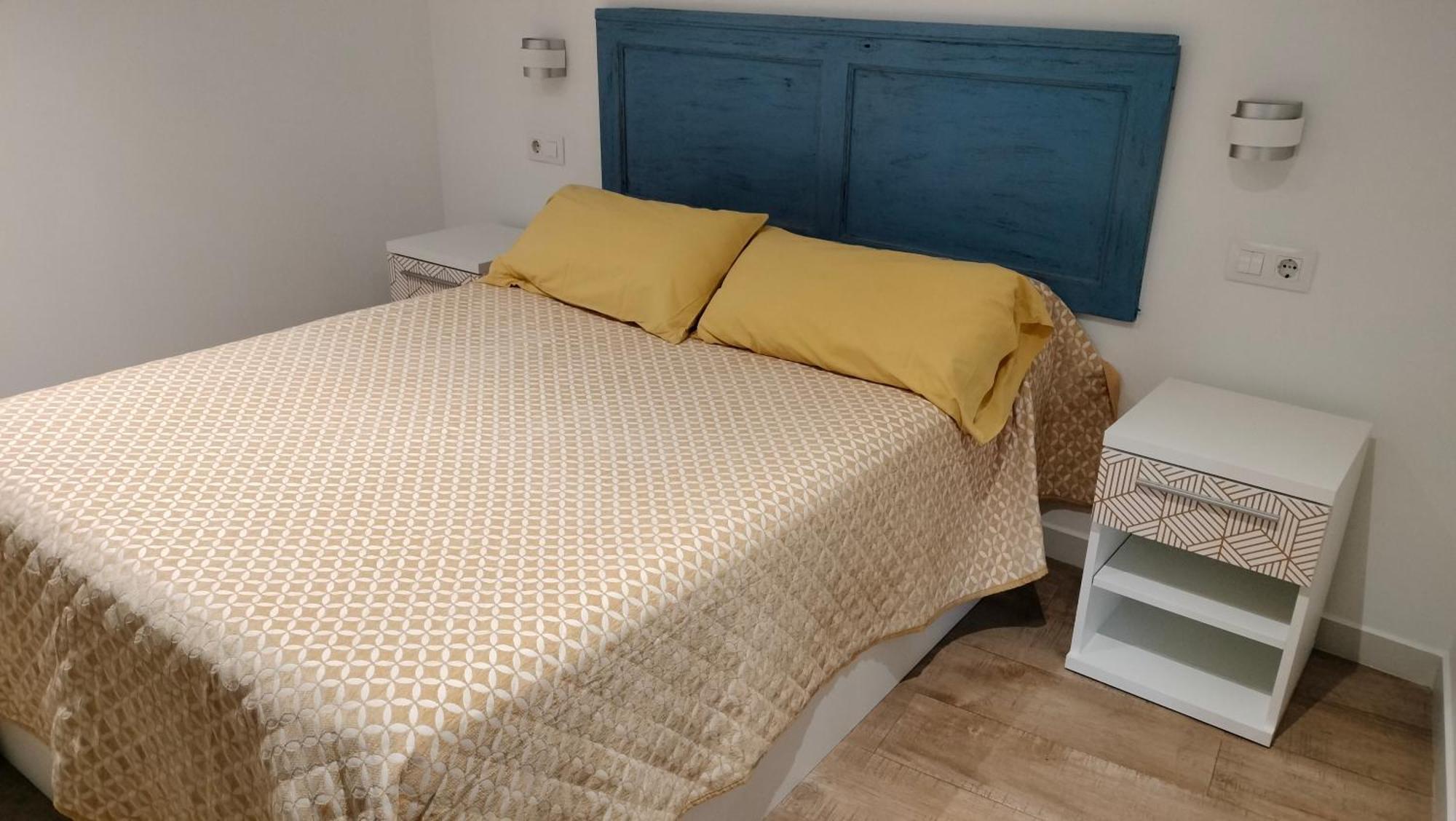 Apartamentos Montgo Denia Kültér fotó
