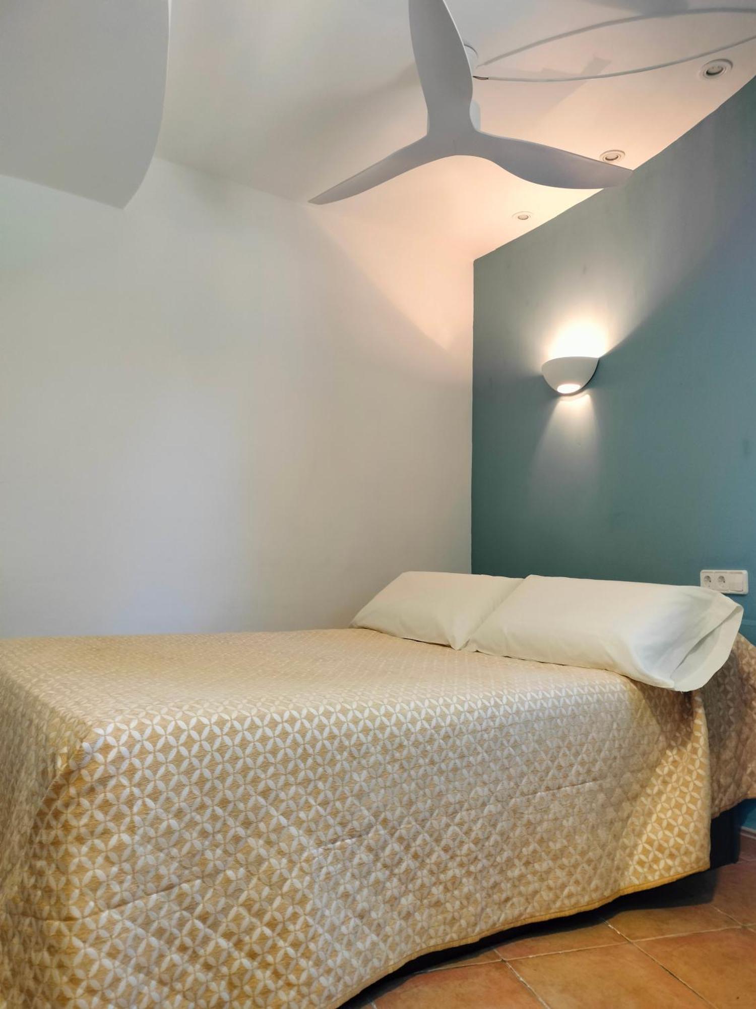Apartamentos Montgo Denia Kültér fotó